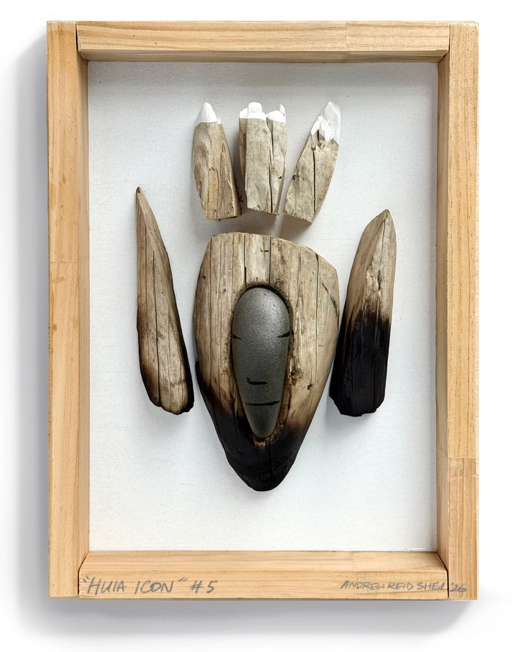 Huia Icon - Medium