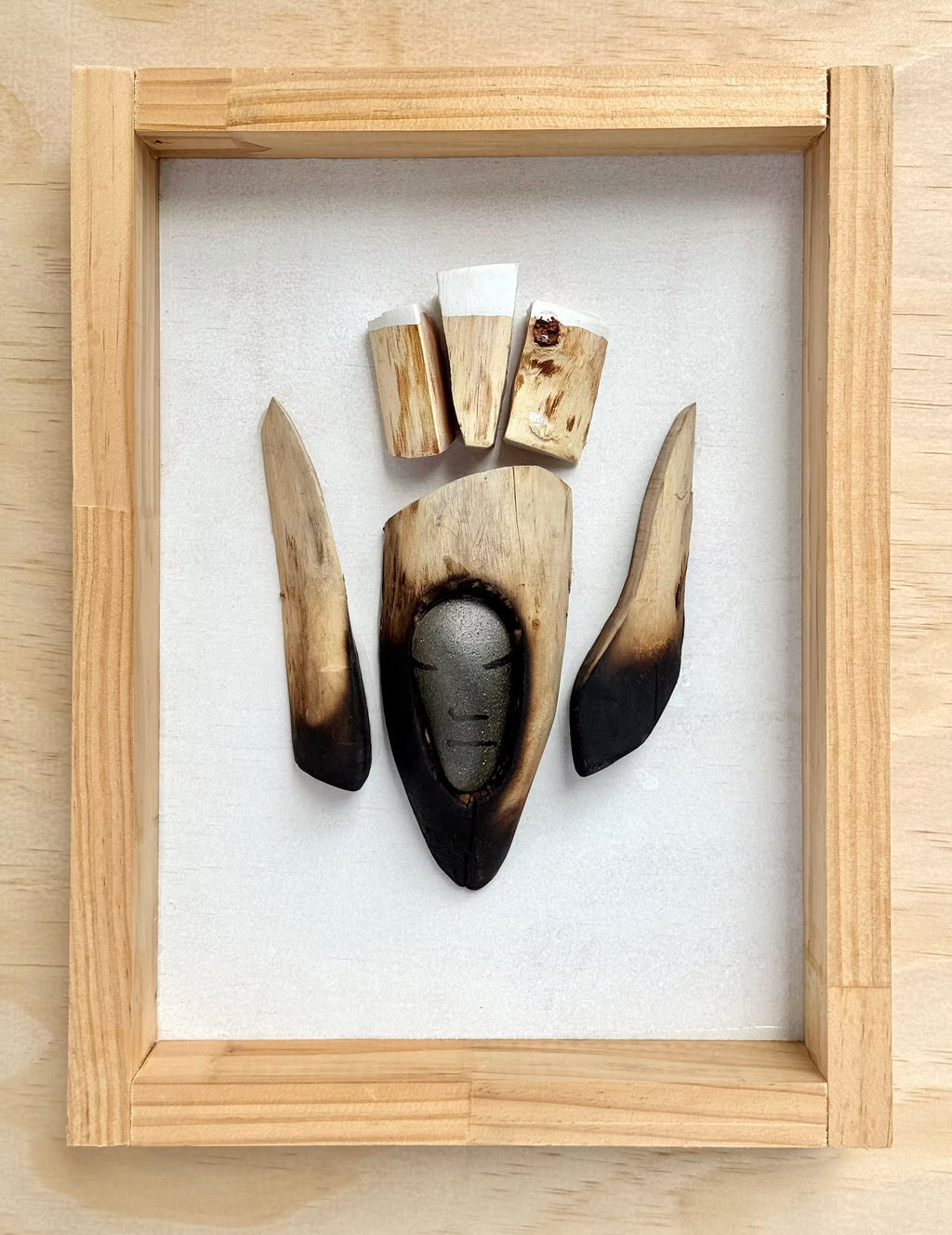 Huia Icon - Medium